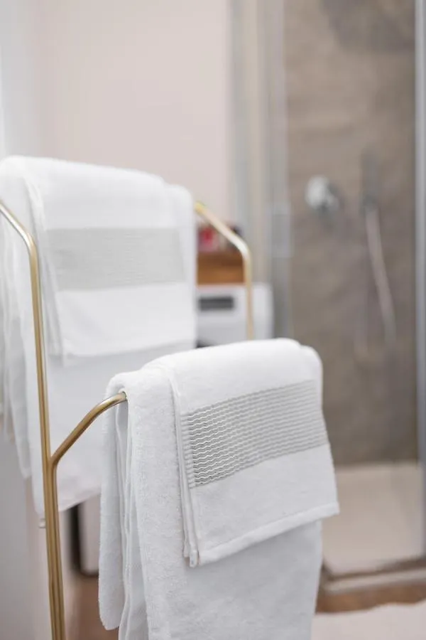 Lora Apartment,Free Private Parking, Self Check In,1 Como 0*,  Italien
