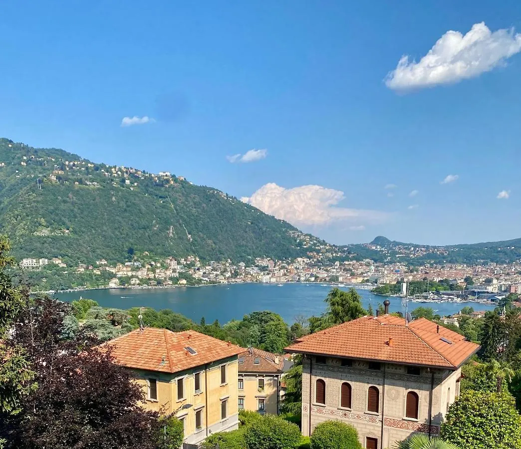 Lora Apartment,Free Private Parking, Self Check In,1 Como